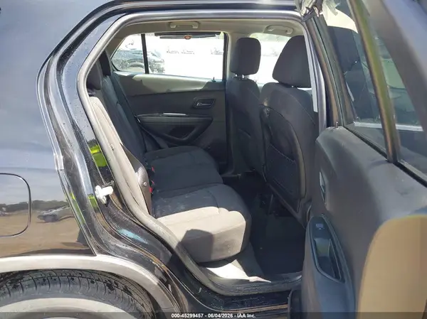 3GNCJLSB6KL283804 2019 CHEVROLET TRAX - Image 8