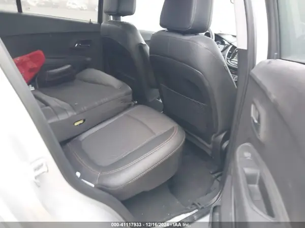 3GNCJLSB6KL287609 2019 CHEVROLET TRAX - Image 8