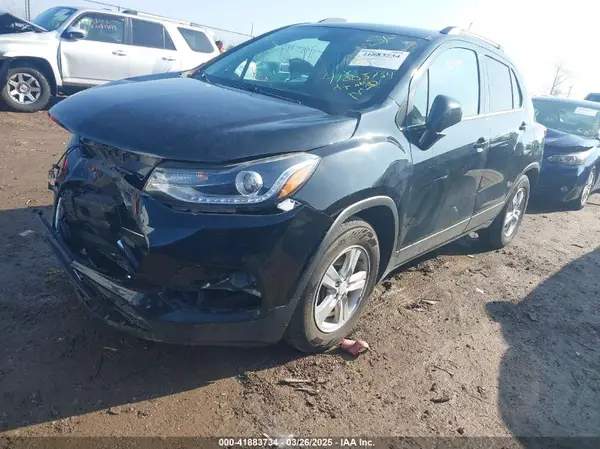 3GNCJLSB6KL309916 2019 CHEVROLET TRAX - Image 2