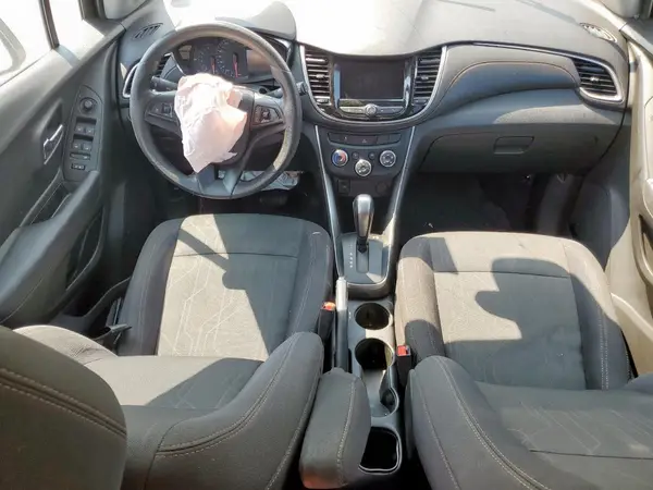 3GNCJLSB6KL314744 2019 CHEVROLET TRAX - Image 8