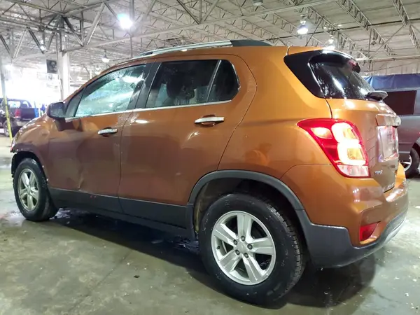 3GNCJLSB6KL317269 2019 CHEVROLET TRAX - Image 2