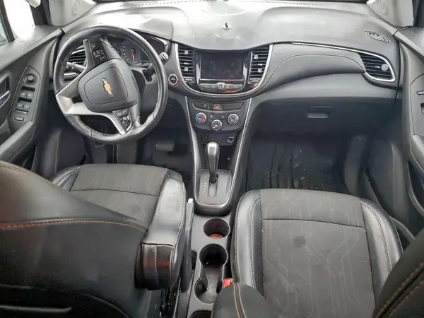 3GNCJLSB6KL318602 2019 CHEVROLET TRAX - Image 8