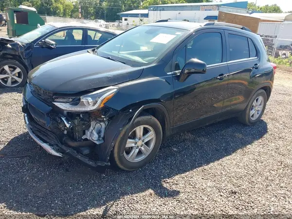 3GNCJLSB6KL327655 2019 CHEVROLET TRAX - Image 2