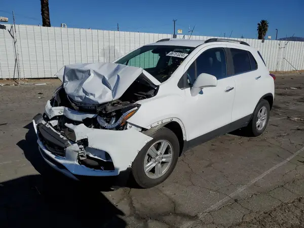 3GNCJLSB6KL329695 2019 CHEVROLET TRAX - Image 1