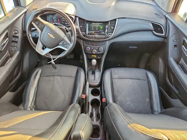 3GNCJLSB6KL344584 2019 CHEVROLET TRAX - Image 8