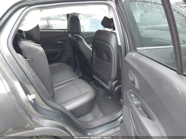 3GNCJLSB6KL354953 2019 CHEVROLET TRAX - Image 8