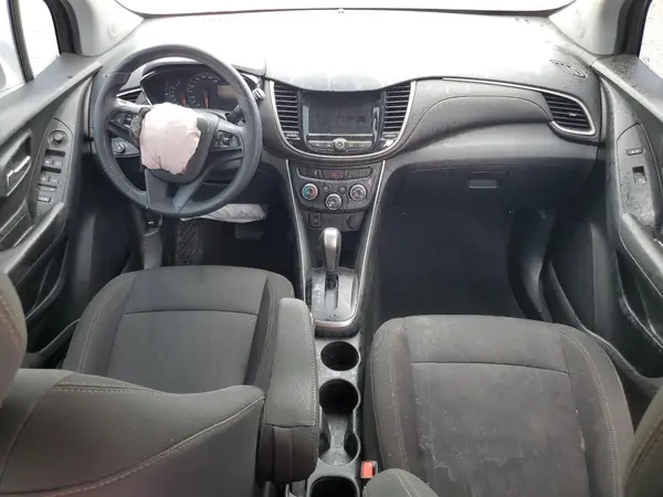 3GNCJLSB6KL359828 2019 CHEVROLET TRAX - Image 8