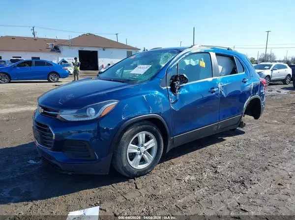 3GNCJLSB6KL365001 2019 CHEVROLET TRAX - Image 2