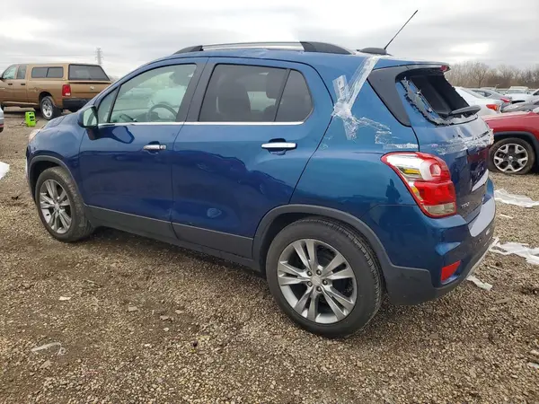 3GNCJLSB6KL371803 2019 CHEVROLET TRAX - Image 2