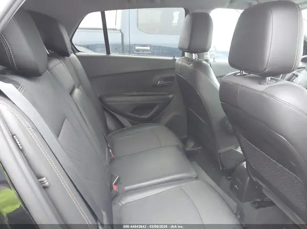 3GNCJLSB6KL397544 2019 CHEVROLET TRAX - Image 8