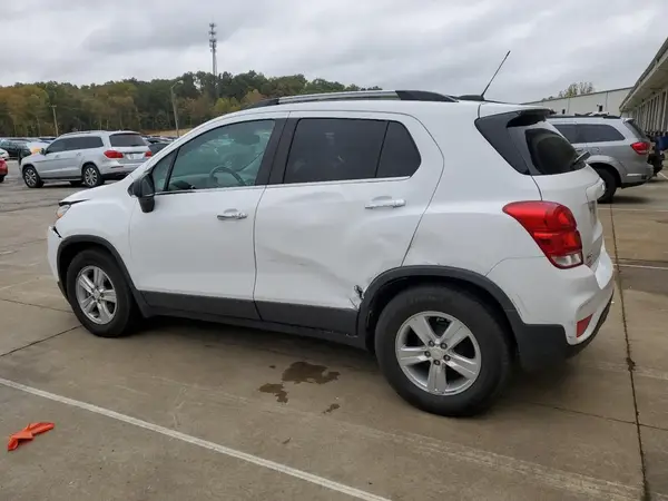 3GNCJLSB6KL402130 2019 CHEVROLET TRAX - Image 2