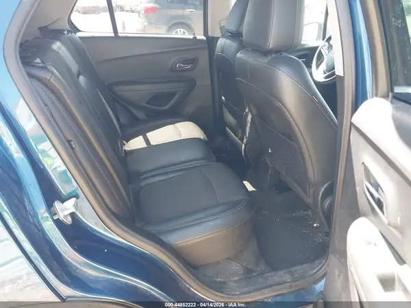 3GNCJLSB6KL402225 2019 CHEVROLET TRAX - Image 8