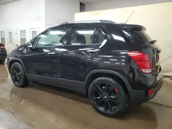 3GNCJLSB6LL176883 2020 CHEVROLET TRAX - Image 2