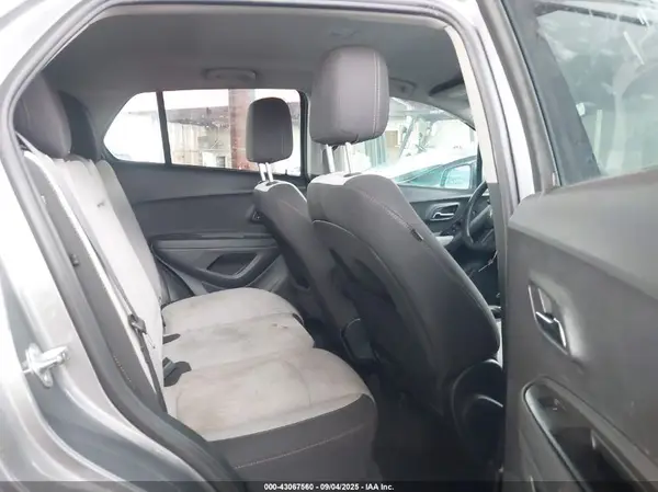 3GNCJLSB6LL185017 2020 CHEVROLET TRAX - Image 8
