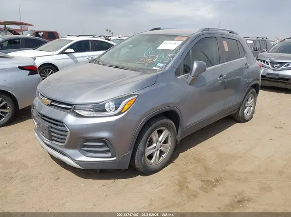 3GNCJLSB6LL189052 2020 CHEVROLET TRAX - Image 2