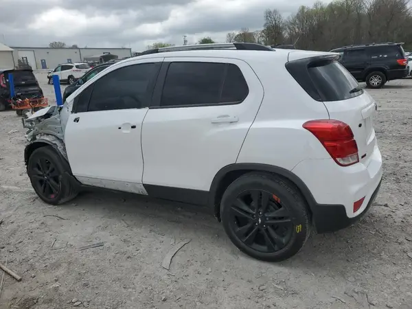 3GNCJLSB6LL191786 2020 CHEVROLET TRAX - Image 2