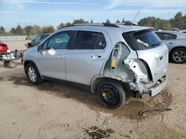 3GNCJLSB6LL213527 2020 CHEVROLET TRAX - Image 2
