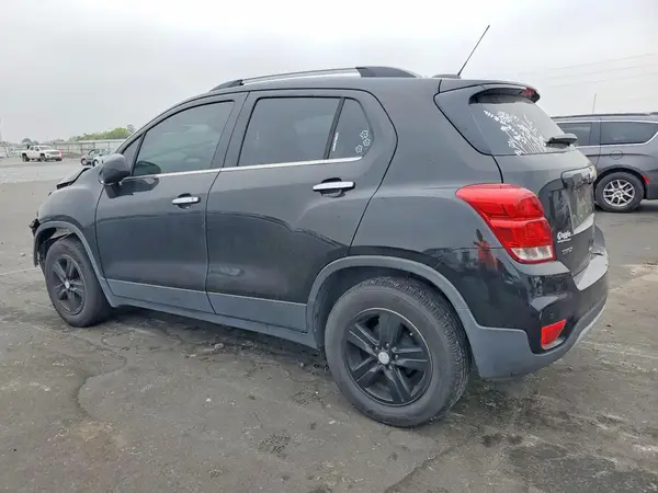 3GNCJLSB6LL227329 2020 CHEVROLET TRAX - Image 2