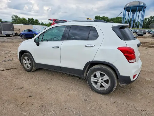 3GNCJLSB6LL278510 2020 CHEVROLET TRAX - Image 2