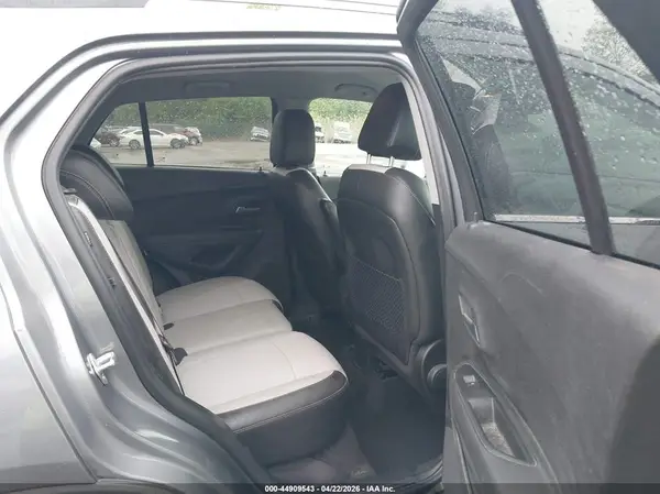 3GNCJLSB6LL319590 2020 CHEVROLET TRAX - Image 8