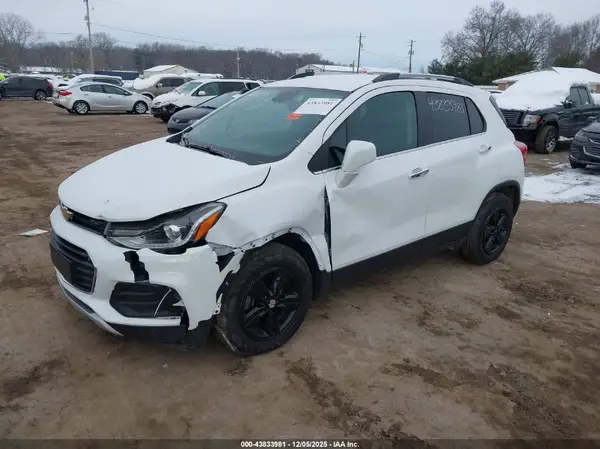 3GNCJLSB6LL334073 2020 CHEVROLET TRAX - Image 2