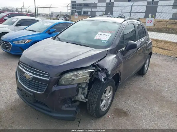 3GNCJLSB7GL136673 2016 CHEVROLET TRAX - Image 2