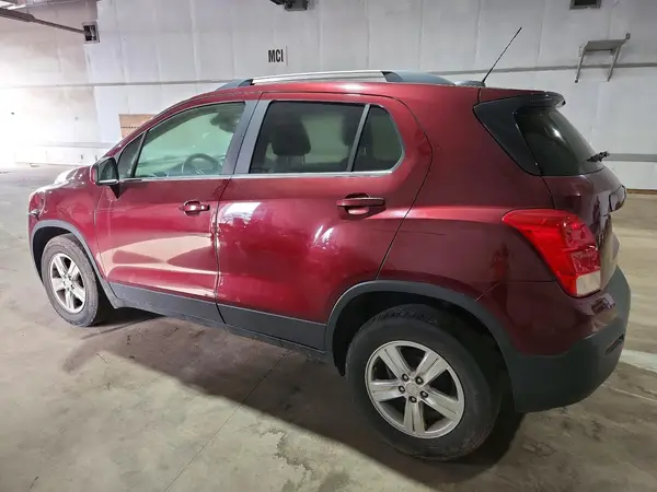 3GNCJLSB7GL178843 2016 CHEVROLET TRAX - Image 2