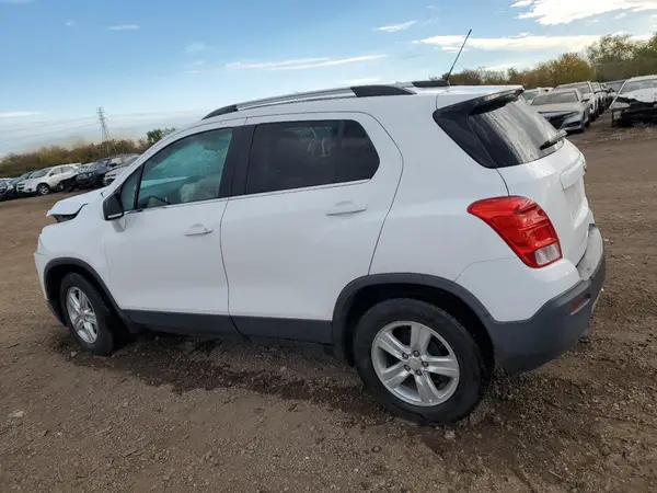 3GNCJLSB7GL200694 2016 CHEVROLET TRAX - Image 2