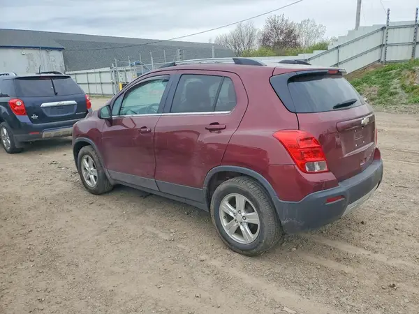 3GNCJLSB7GL235879 2016 CHEVROLET TRAX - Image 2