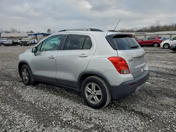 3GNCJLSB7GL258806 2016 CHEVROLET TRAX - Image 2