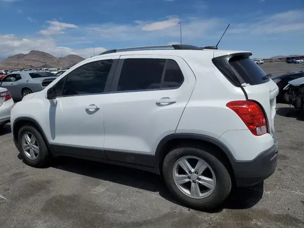 3GNCJLSB7GL261172 2016 CHEVROLET TRAX - Image 2