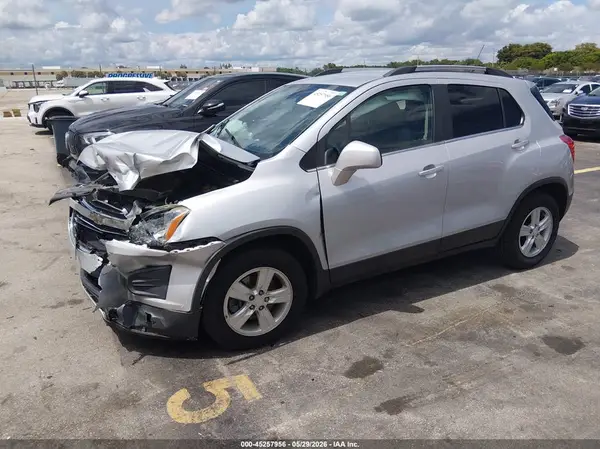 3GNCJLSB7GL262046 2016 CHEVROLET TRAX - Image 2