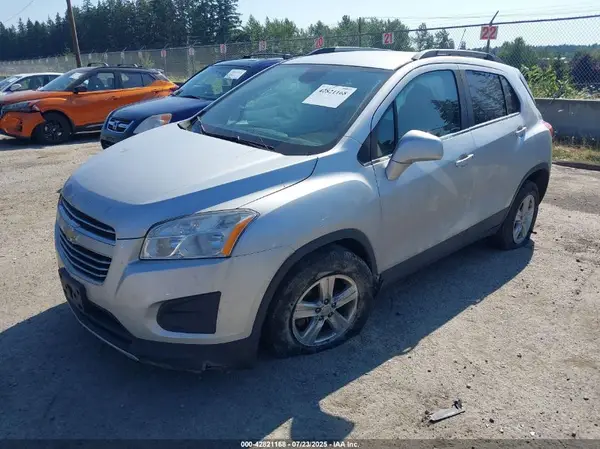 3GNCJLSB7GL279767 2016 CHEVROLET TRAX - Image 2
