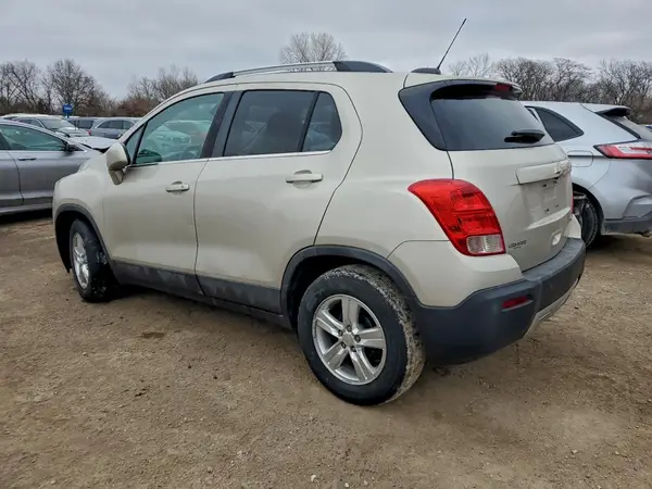 3GNCJLSB7GL280756 2016 CHEVROLET TRAX - Image 2