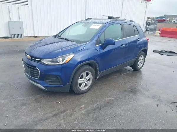 3GNCJLSB7HL153359 2017 CHEVROLET TRAX - Image 2