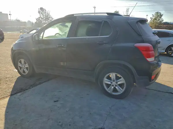 3GNCJLSB7HL162594 2017 CHEVROLET TRAX - Image 2