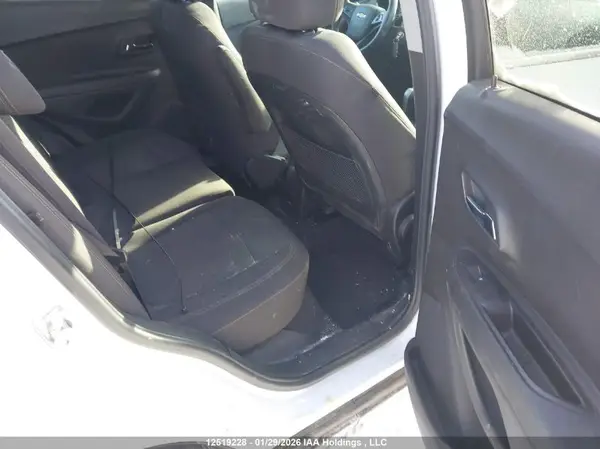 3GNCJLSB7HL209574 2017 CHEVROLET TRAX - Image 8