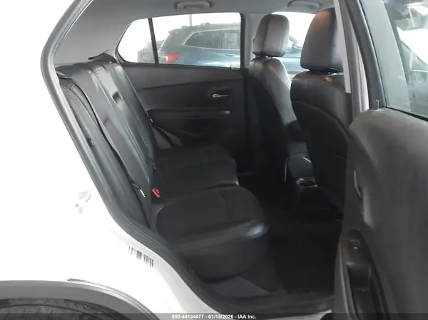 3GNCJLSB7HL227122 2017 CHEVROLET TRAX - Image 8