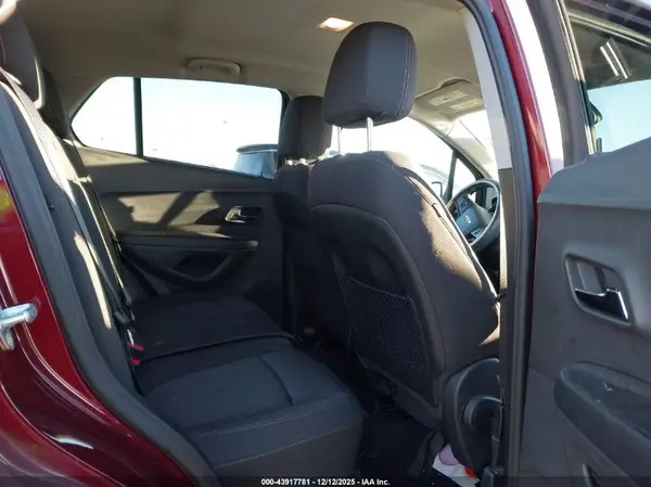 3GNCJLSB7HL269399 2017 CHEVROLET TRAX - Image 8