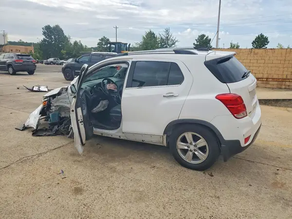 3GNCJLSB7HL282248 2017 CHEVROLET TRAX - Image 2