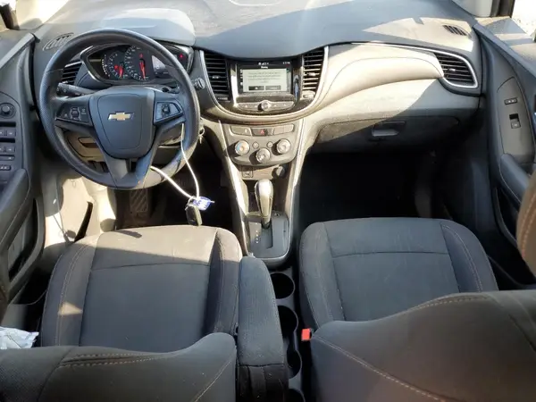 3GNCJLSB7HL286025 2017 CHEVROLET TRAX - Image 8
