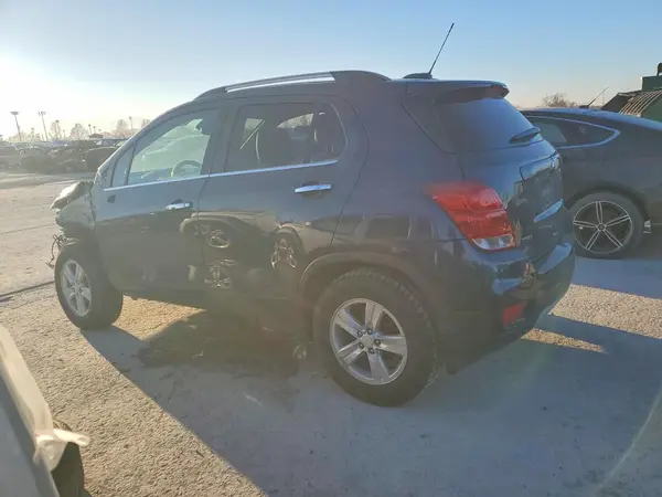 3GNCJLSB7JL163766 2018 CHEVROLET TRAX - Image 2
