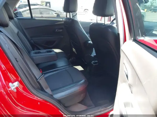 3GNCJLSB7JL166523 2018 CHEVROLET TRAX - Image 8