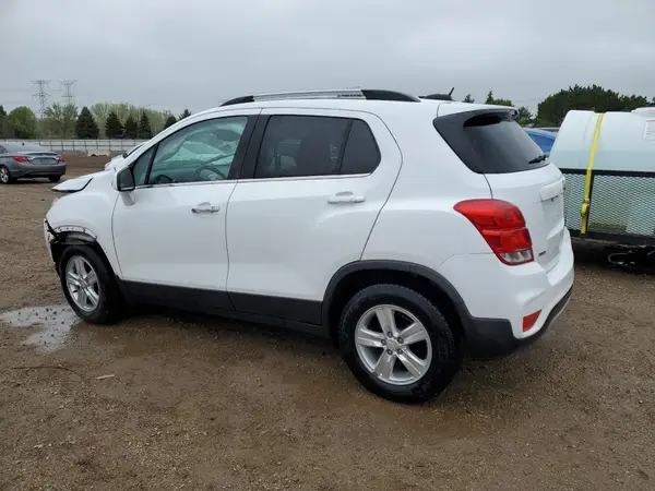 3GNCJLSB7JL180275 2018 CHEVROLET TRAX - Image 2