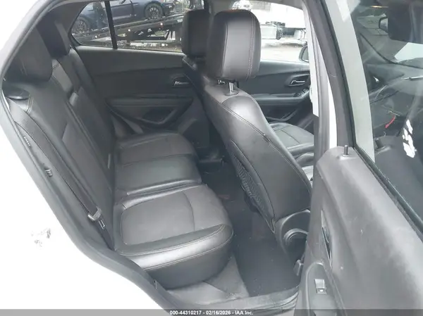 3GNCJLSB7JL197044 2018 CHEVROLET TRAX - Image 8