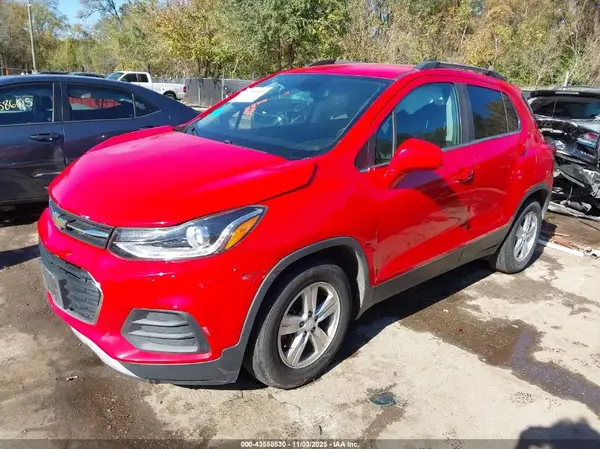 3GNCJLSB7JL204655 2018 CHEVROLET TRAX - Image 2