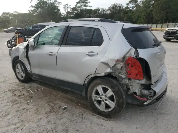 3GNCJLSB7JL214571 2018 CHEVROLET TRAX - Image 2