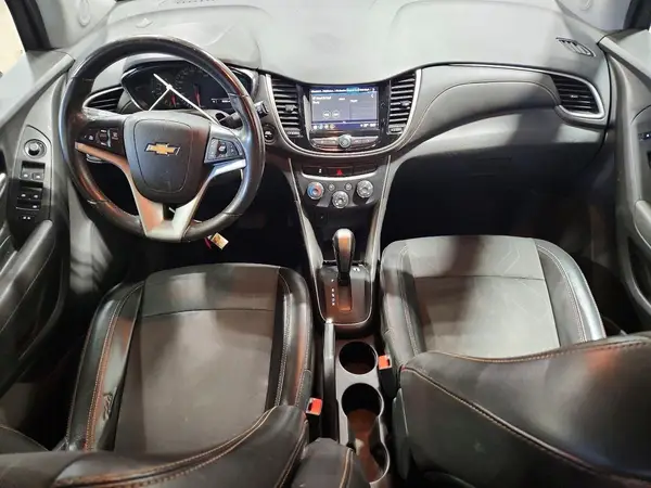 3GNCJLSB7JL229927 2018 CHEVROLET TRAX - Image 8
