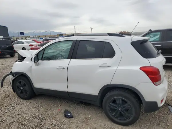 3GNCJLSB7JL241382 2018 CHEVROLET TRAX - Image 2
