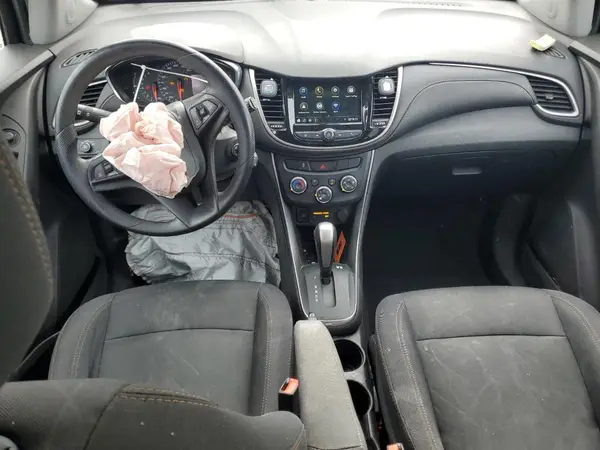 3GNCJLSB7JL241382 2018 CHEVROLET TRAX - Image 8